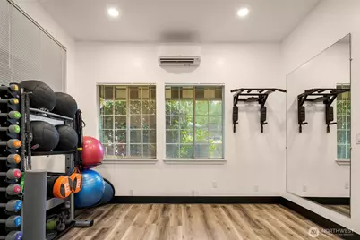 215 9th Street #D102, Kirkland, WA 98033 - Photo 32