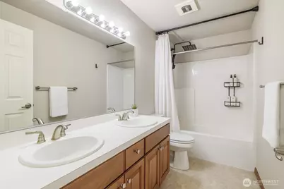 722 E Tacoma Street, Kent, WA 98030 - Photo 24