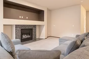 722 E Tacoma St, Kent, WA 98030 - Photo 8