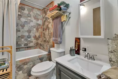 15271 Oak Drive, Renton, WA 98058 - Photo 22