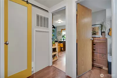 15271 Oak Drive, Renton, WA 98058 - Photo 18