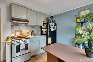 15271 Oak Dr, Renton, WA 98058 - Photo 20