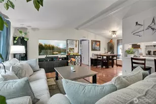 15271 Oak Dr, Renton, WA 98058 - Photo 6