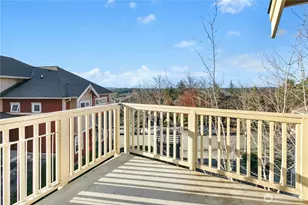 2002 17th Ave NE, Issaquah, WA 98029 - Photo 2