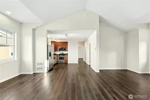 2002 17th Ave NE, Issaquah, WA 98029 - Photo 10