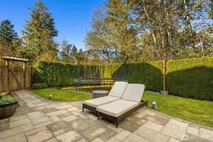 1719 271st Ave SE, Sammamish, WA 98075 - Photo 32