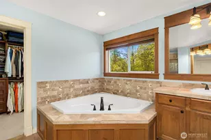 1719 271st Ave SE, Sammamish, WA 98075 - Photo 18