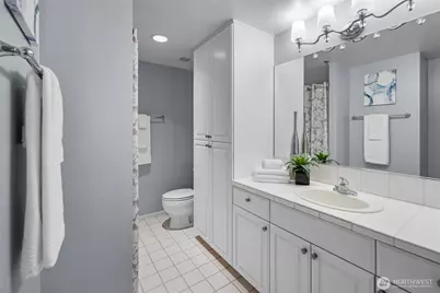 177 107th Avenue NE #1702, Bellevue, WA 98004 - Photo 24