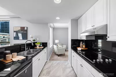 177 107th Avenue NE #1702, Bellevue, WA 98004 - Photo 12