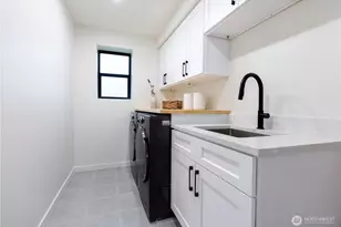 15621 SE 24th St, Bellevue, WA 98008 - Photo 30