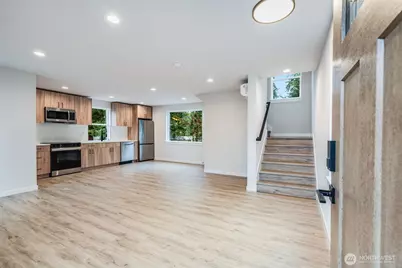 12531 25th Avenue NE #Unit B, Seattle, WA 98125 - Photo 14