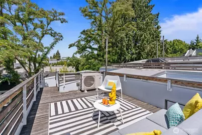 3642 A Interlake Avenue N, Seattle, WA 98103 - Photo 32