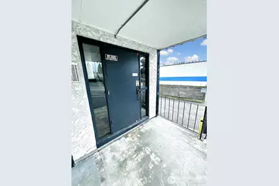 19411 56th Avenue W #115, Lynnwood, WA 98036 - Photo 2