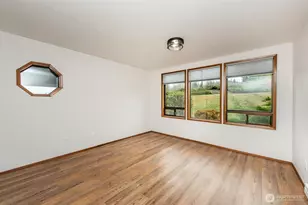 1301 S 3rd Ave, Sequim, WA 98382 - Photo 18