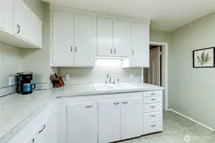 338 E Lopez Ave NE, Port Angeles, WA 98362 - Photo 16