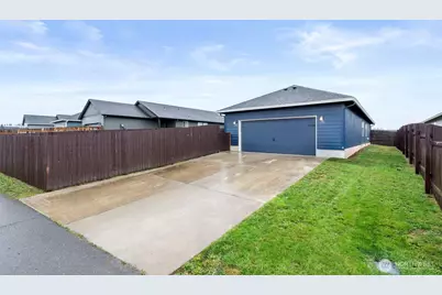 404 Herren Avenue, Winlock, WA 98596 - Photo 10