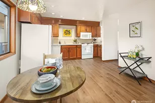 1071 4th Ave S, Edmonds, WA 98020 - Photo 14