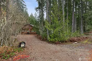 521 N Fairway Dr W, Hoodsport, WA 98548 - Photo 2