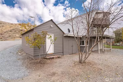 110 Bill Shaw Road, Pateros, WA 98846 - Photo 18
