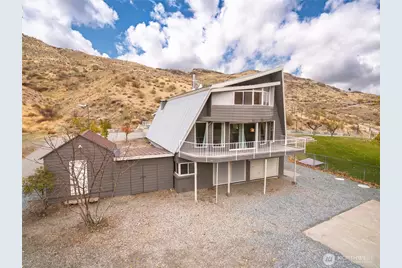 110 Bill Shaw Road, Pateros, WA 98846 - Photo 2