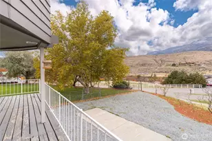 110 Bill Shaw Rd, Pateros, WA 98846 - Photo 6