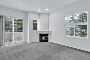 2070 132nd Ave SE, Bellevue, WA 98005 - Photo 8