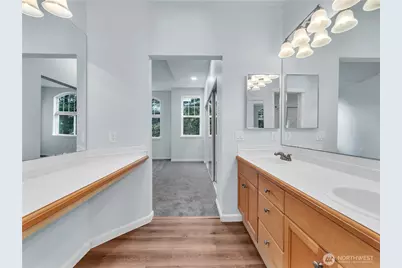 2070 132nd Avenue SE #712, Bellevue, WA 98005 - Photo 24