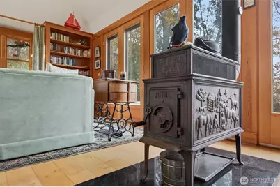 357 E Birnie Slough Road, Cathlamet, WA 98612 - Photo 14