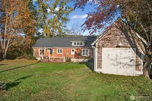 357 E Birnie Slough Rd, Cathlamet, WA 98612 - Photo 2