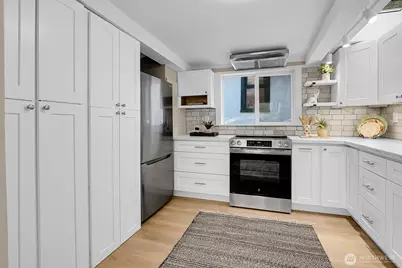 2850 NW 65th Street, Seattle, WA 98117 - Photo 18