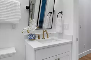 1014 4th Ave N, Seattle, WA 98109 - Photo 26