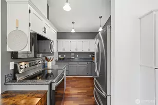 2943 SE Camano Dr, Camano Island, WA 98282 - Photo 12