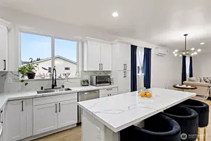 10615 2nd Pl SW, Seattle, WA 98146 - Photo 12