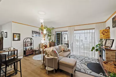 13229 Linden Avenue N #B306, Seattle, WA 98133 - Photo 10