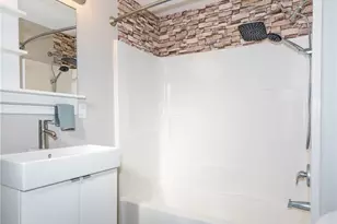 307 W 2nd Ave, Kittitas, WA 98934 - Photo 10