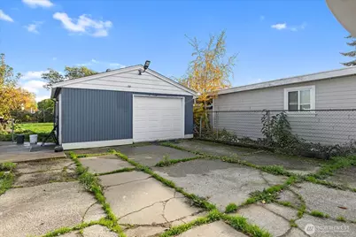 1411 47th Avenue E, Fife, WA 98424 - Photo 4