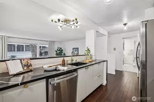 3700 26th Pl W, Seattle, WA 98199 - Photo 2