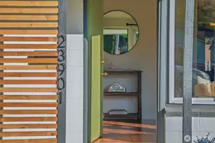 23901 59th Pl W, Lake Forest Park, WA 98043 - Photo 2