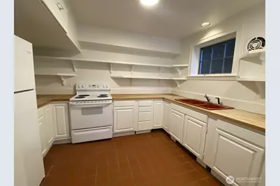 2611 3rd Avenue W, Seattle, WA 98119 - Photo 6