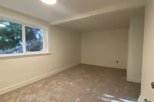 2611 3rd Ave W, Seattle, WA 98119 - Photo 4