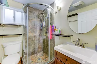 3533 SE 6th St, Renton, WA 98058 - Photo 14