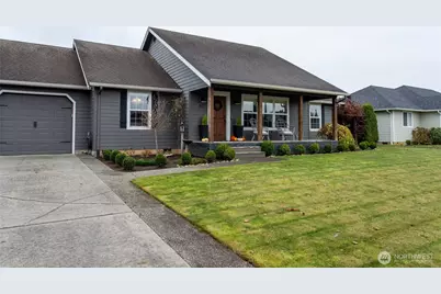 805 Cedar Drive, Lynden, WA 98264 - Photo 2