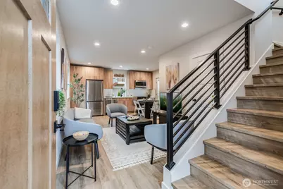 12531 25th Avenue NE #Unit C, Seattle, WA 98125 - Photo 4