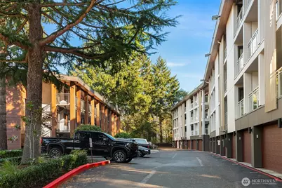 130 105th Avenue SE #C-314, Bellevue, WA 98004 - Photo 2