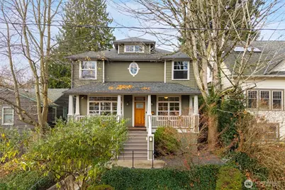 6215 22nd Avenue NE, Seattle, WA 98115 - Photo 2