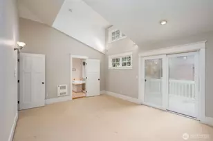 6215 22nd Ave NE, Seattle, WA 98115 - Photo 20