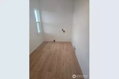 307 E 3rd Avenue, Odessa, WA 99159 - Photo 2