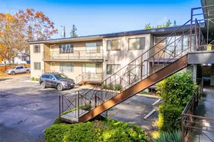 14520 Phinney Ave N, Shoreline, WA 98133 - Photo 2