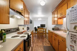 14520 Phinney Ave N, Shoreline, WA 98133 - Photo 12