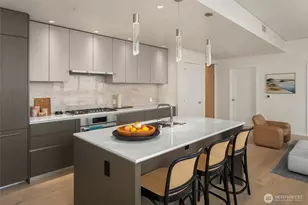 2510 6th Ave, Seattle, WA 98121 - Photo 8